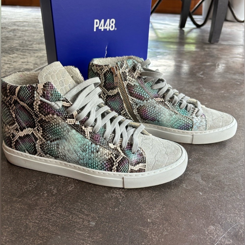 P448 high top Sneakers, size 39, excellent condition!